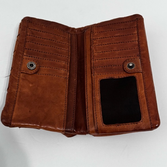 Valenca Elegant Brown Woven Leather wallet - Picture 2 of 4